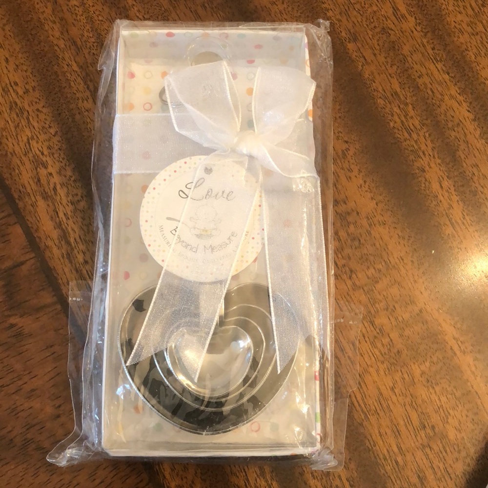 "Love Beyond Measure"  Heart Measuring Spoons